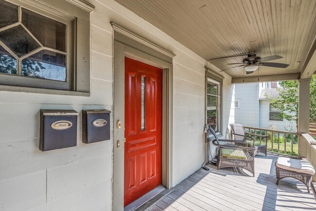 Building Photo - 3301 22nd Ave S