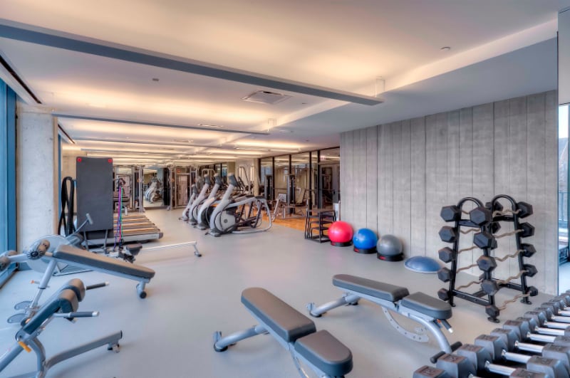 Building Photo - 649 W Division St