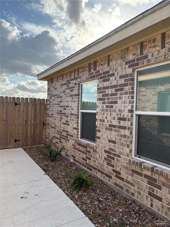 Building Photo - 28 W Kohala Ave