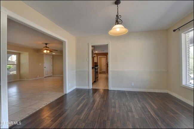 Building Photo - 424 Stonebluff Rd