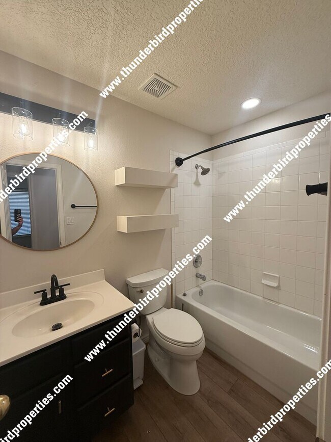 Building Photo - Beautiful 4 bedroom in Ventana Ranch