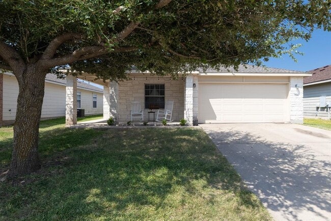 Primary Photo - 718 Sugar Brook Dr