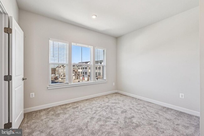 Building Photo - 9389 Edenderry Dr