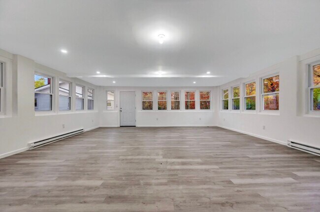 Building Photo - 752 Toll Rd