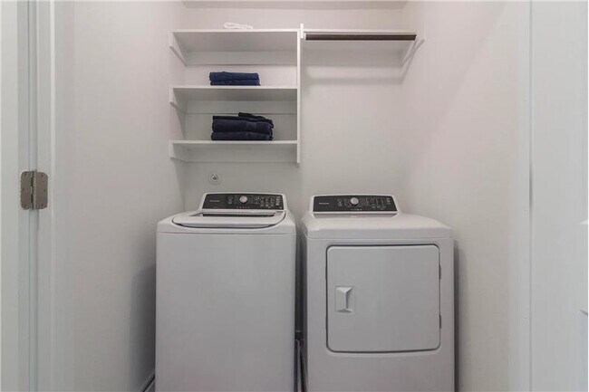 Building Photo - 151 Harvest Meadows Rd