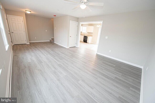 Building Photo - 242 Morgans Ct