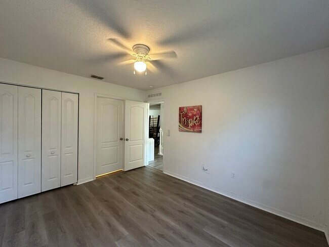Building Photo - 1025 Cypress Pointe Blvd