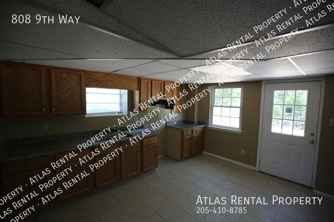 Building Photo - 808 9th Way