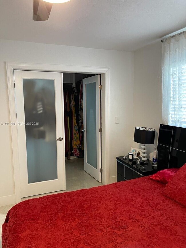 Building Photo - 505 NW 72nd Ave