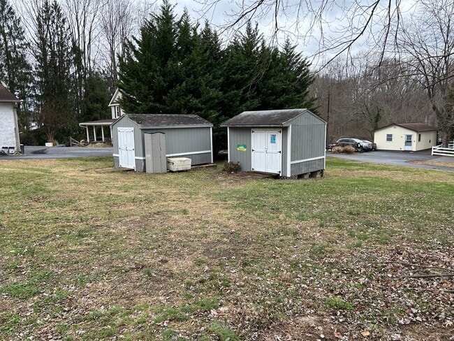 Building Photo - 3846 Muddy Creek Rd