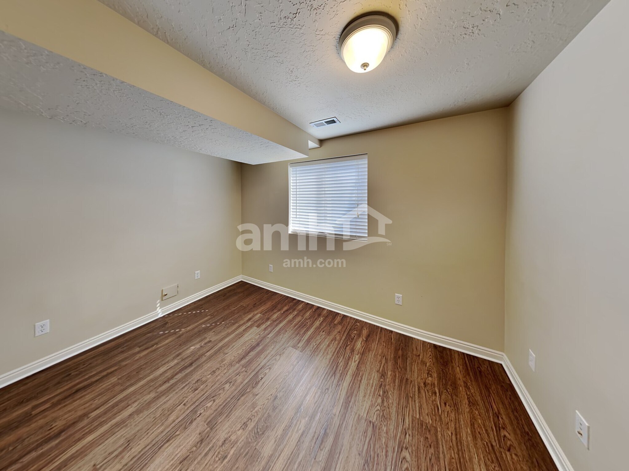 Building Photo - 2475 W 1325 N