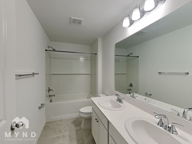 Building Photo - 6803 Branham Mill Ct