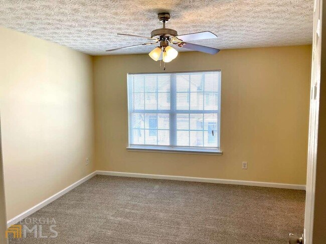 Building Photo - 4132 High Park Ln