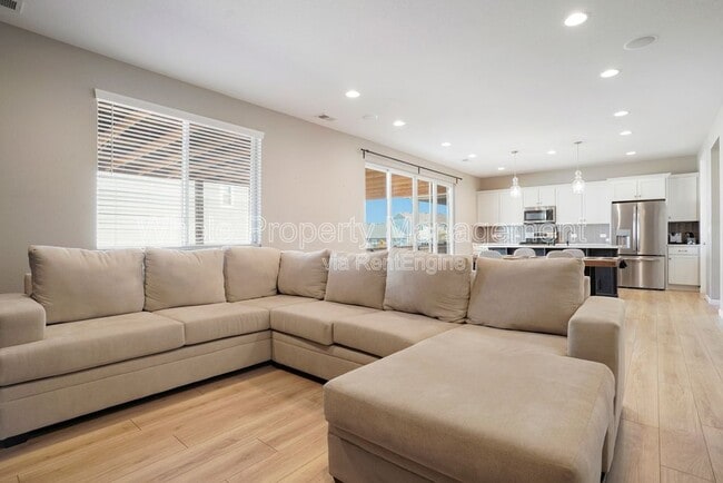 Building Photo - 27837 E 9th Ln