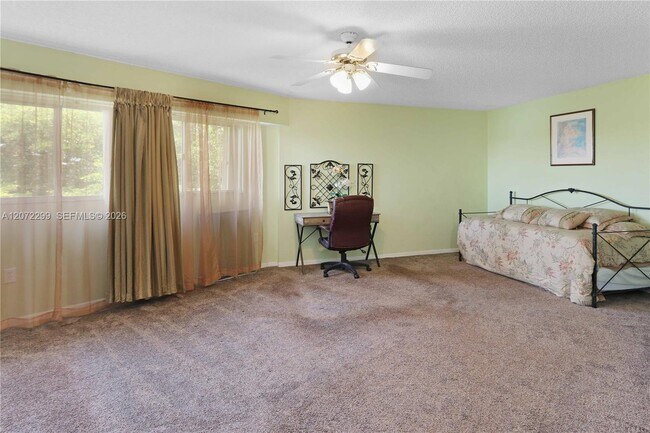 Building Photo - 850 SW 138th Ave