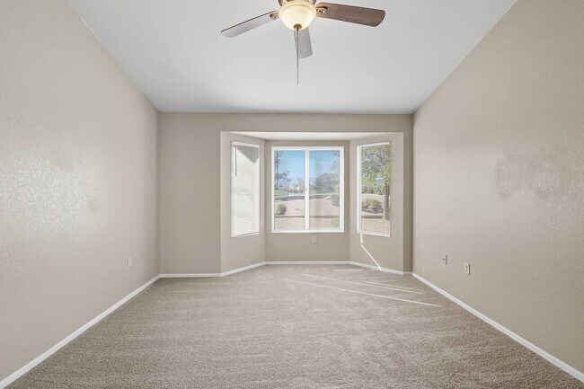 Building Photo - 55+ Age Qualified Community! Sun City Summerlin!!