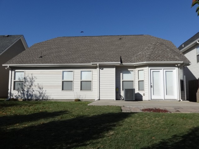 Building Photo - 1325 Sunray Dr