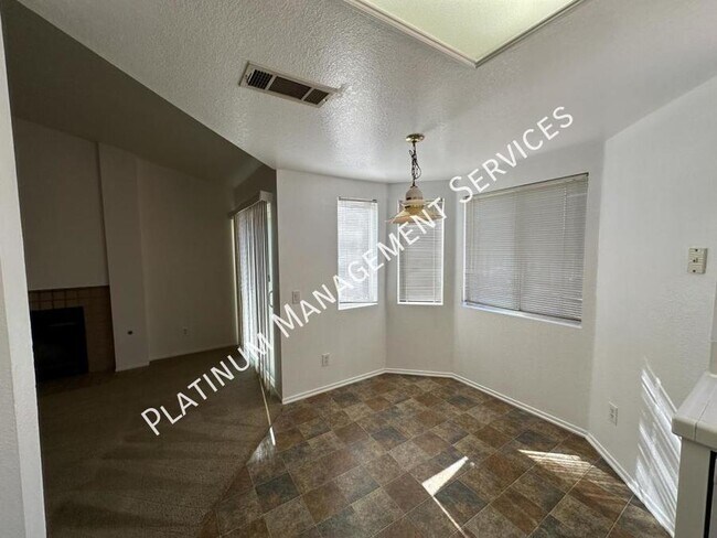 Building Photo - 1611 Kings Rd