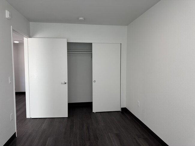 Building Photo - 3509 Vista Ln