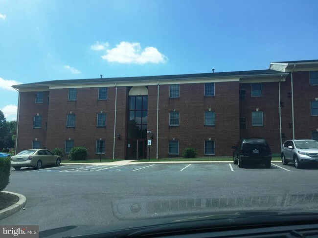 Building Photo - 508 Lynnehaven Dr