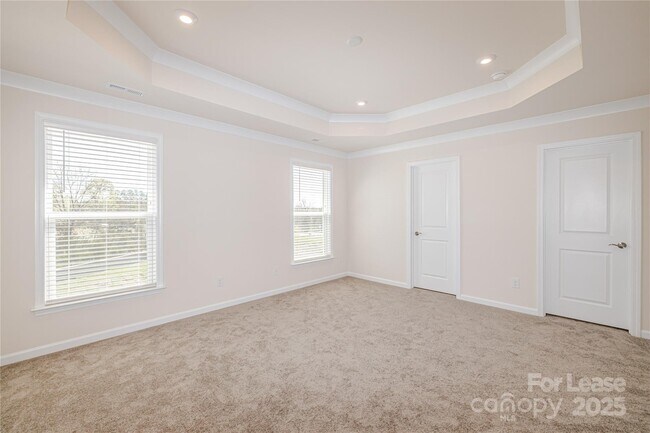 Building Photo - 23018 Clarabelle Dr
