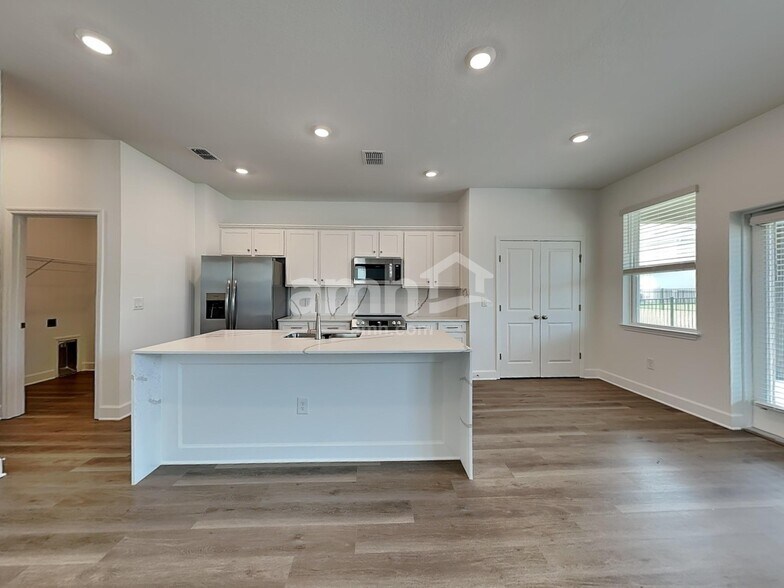 Building Photo - 16714 Cheyanne Ct