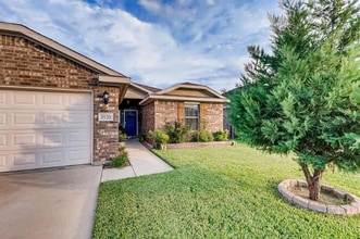 Building Photo - 3920 Orcas St