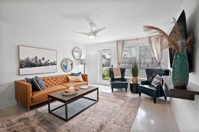 Building Photo - 13 SE Sailfish Ln