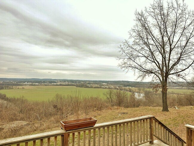 Primary Photo - • 2 Bed • 2 Bath • Overlooking the White R...