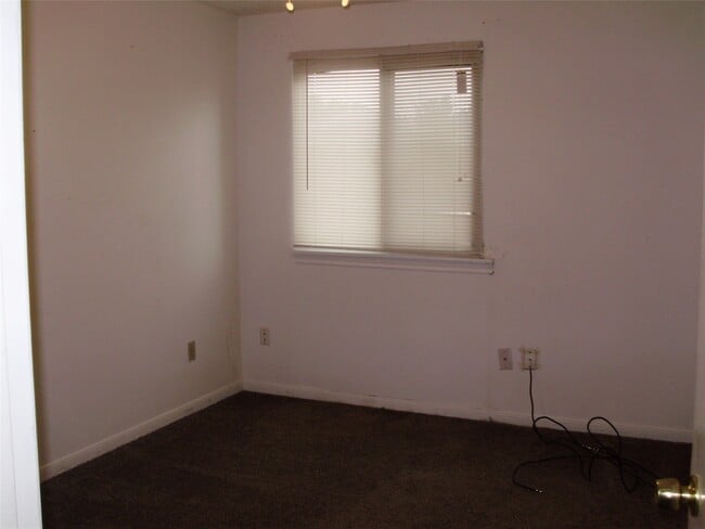 Building Photo - 2107 Shiveley Cir