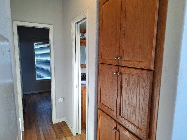 Building Photo - 3841 N Cascade Ave