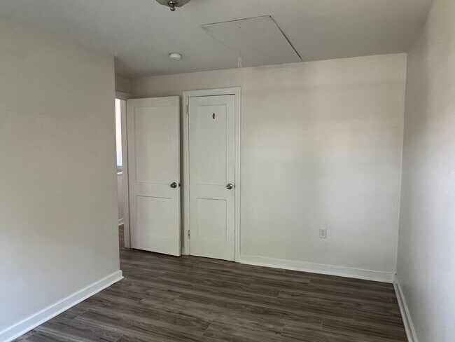 Building Photo - Coming Soon! Beautiful 3bd 1ba Lancaster semi-detached Home