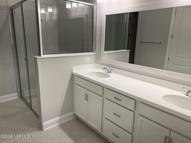 Building Photo - 82 White Cypress Dr