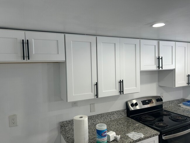 Building Photo - 3980 Crayrich Cir