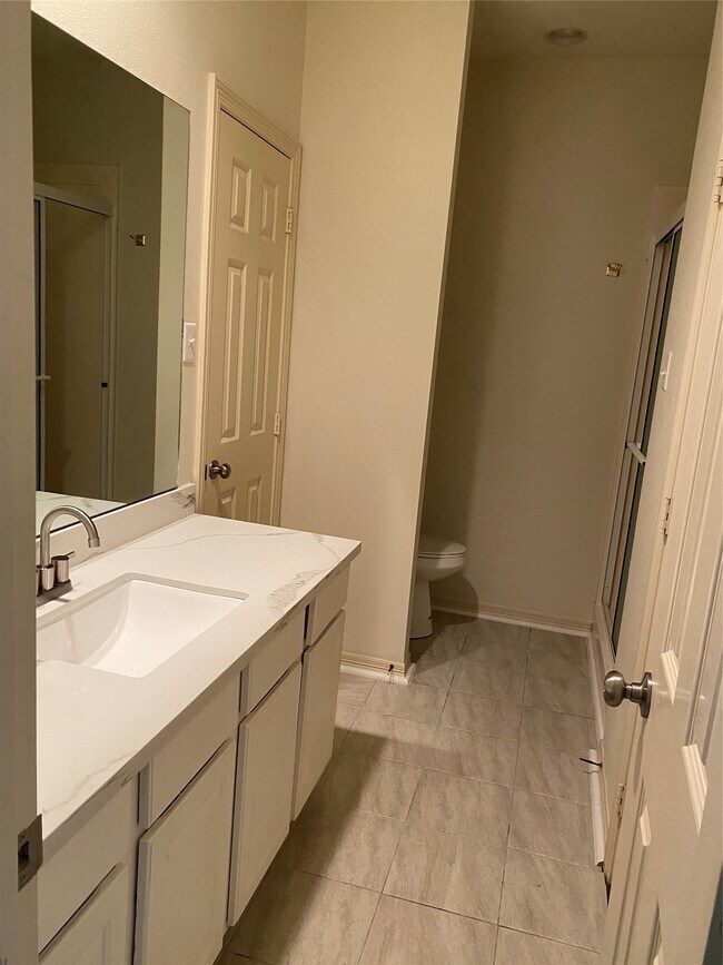 Building Photo - 10723 Norchester Village Dr