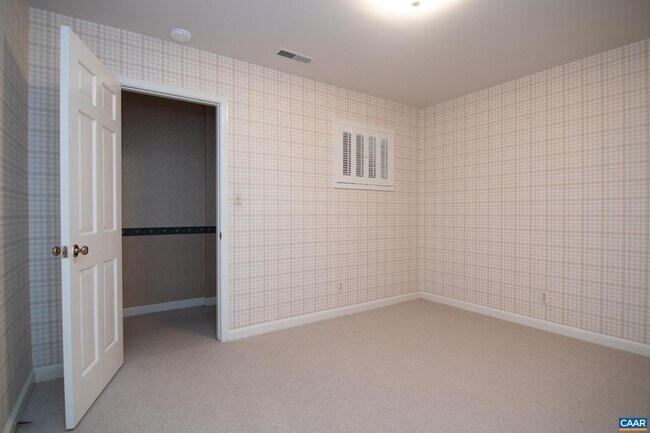 Building Photo - 1313 Grove Rd
