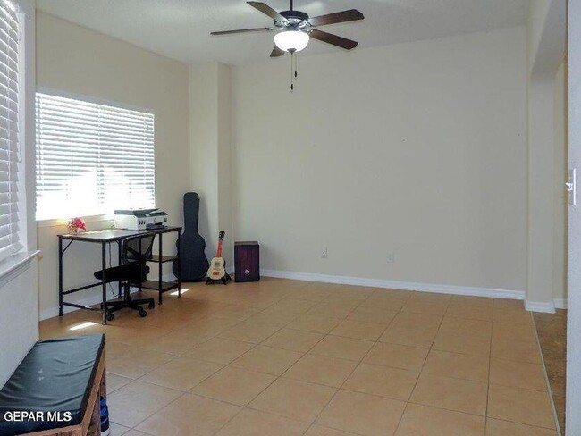 Building Photo - 14325 Coyote Trail Dr
