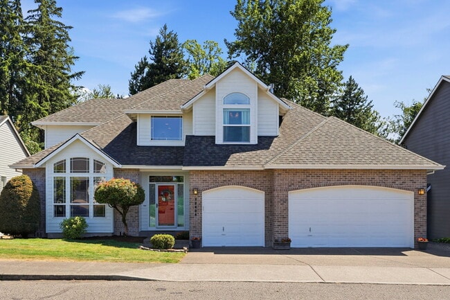 Building Photo - 12404 SE Blaine Dr