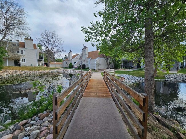 Building Photo - 2618 S Xanadu Way