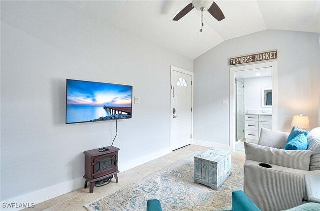 Building Photo - 827 100th Ave N