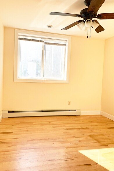 Building Photo - 158 North St