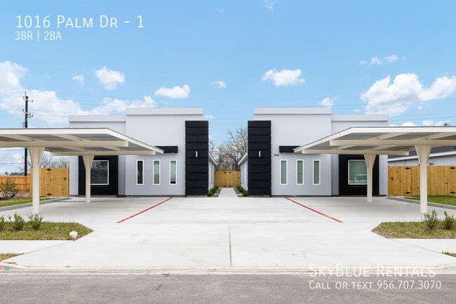 Building Photo - 1016 Palm Dr