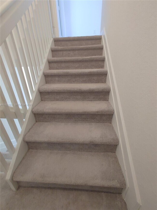 Building Photo - 1766 SE 26th Rd