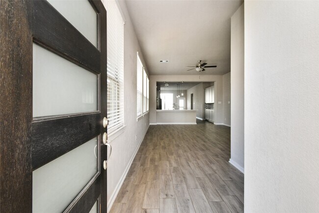 Building Photo - 939 Malibu Shr Ln