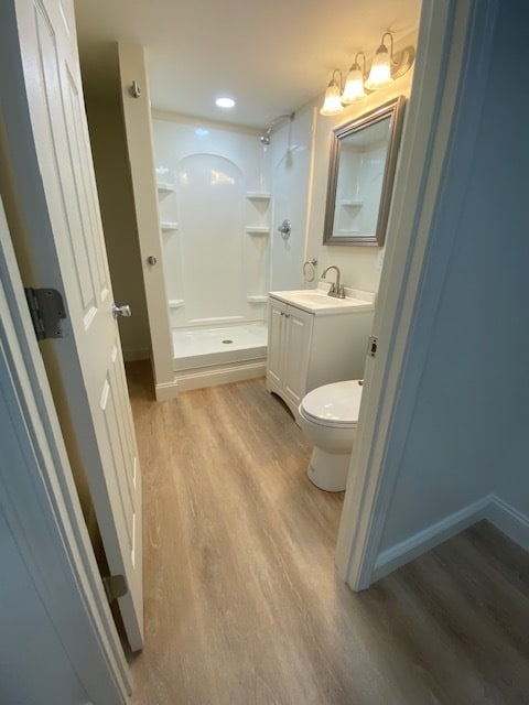 Basement bedroom on-suite bathroom - 2611 E Troy Ave