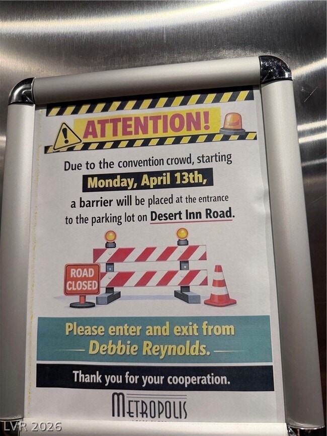 Building Photo - 360 E Desert Inn Rd