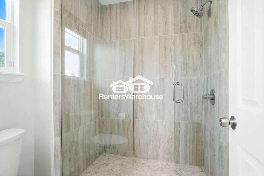 Building Photo - 9551 Longford Way