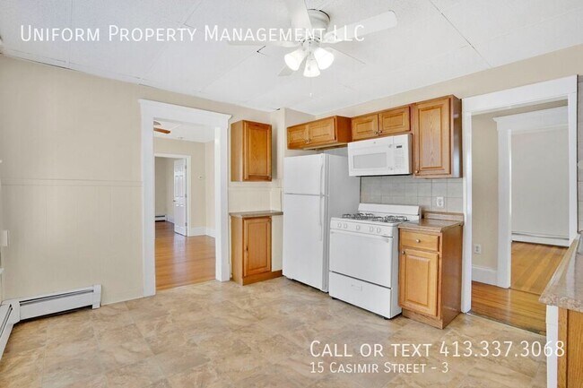 Building Photo - 15 Casimir St