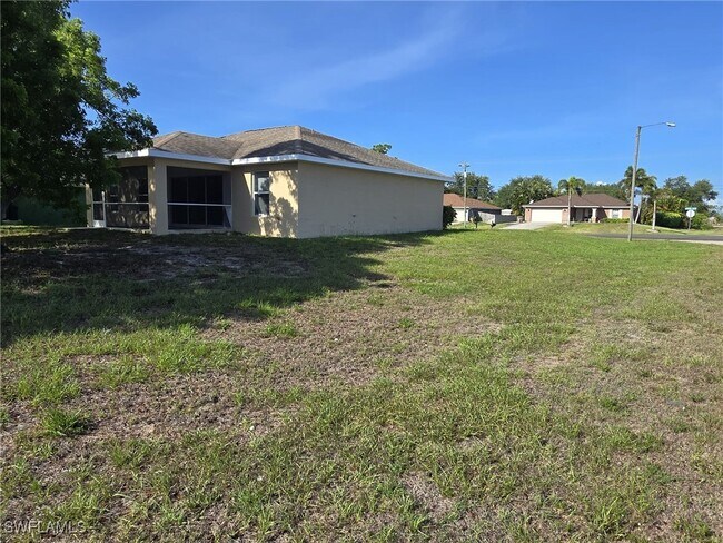 Building Photo - 4325 Garden Blvd