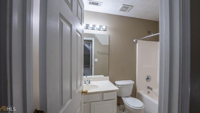 Building Photo - 335 Bald Eagle Way